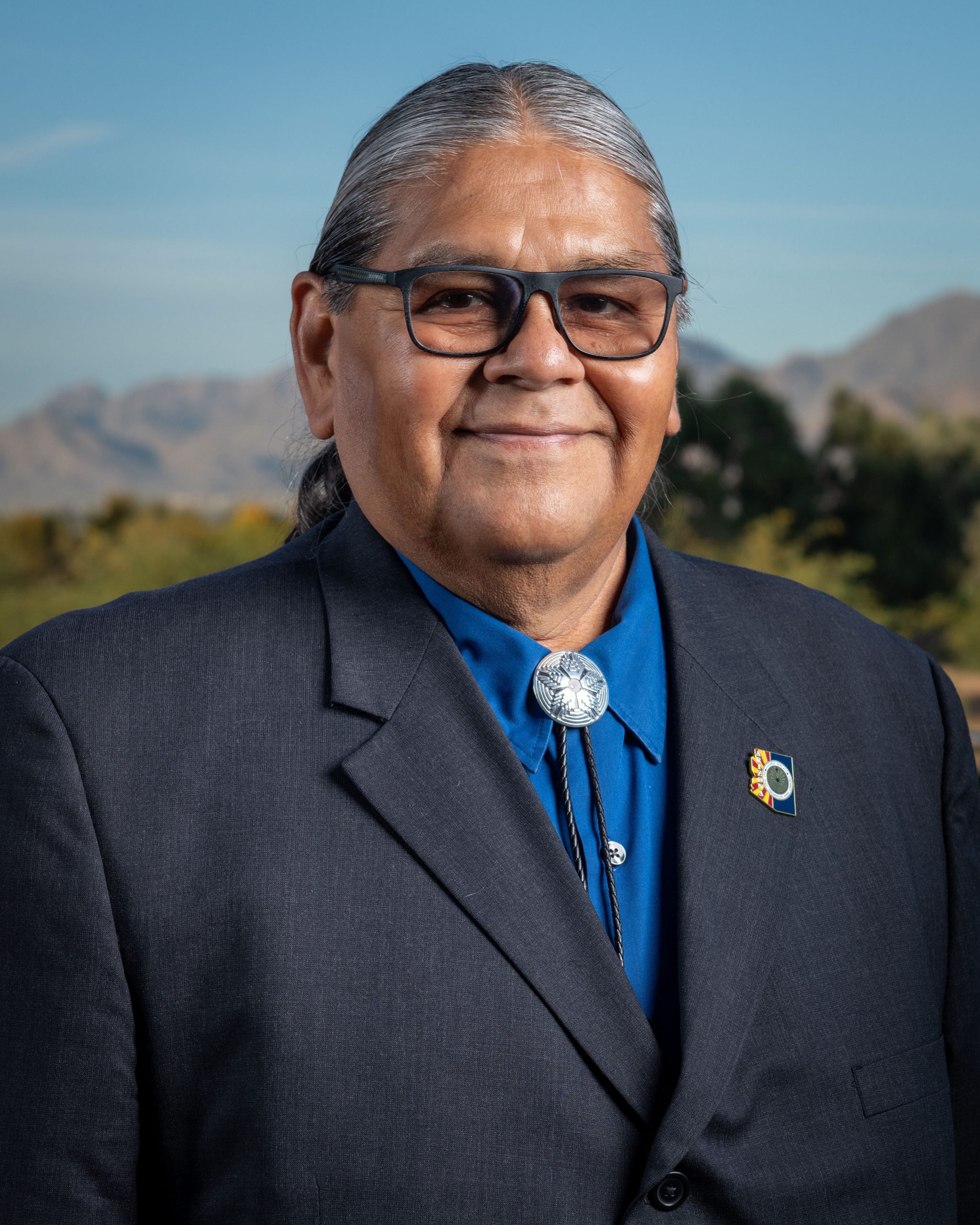 [PHOTO - Vice President Leonard]